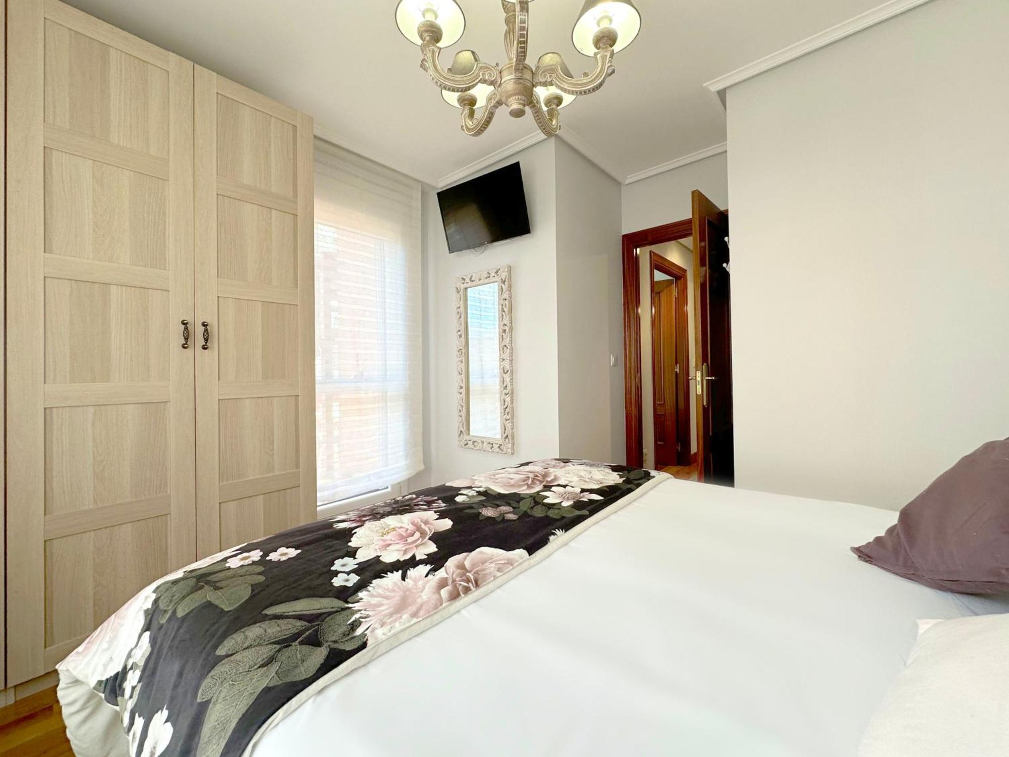 Apartamento Con Gran Terraza En El Centro Apartman Castro Urdiales Kültér fotó