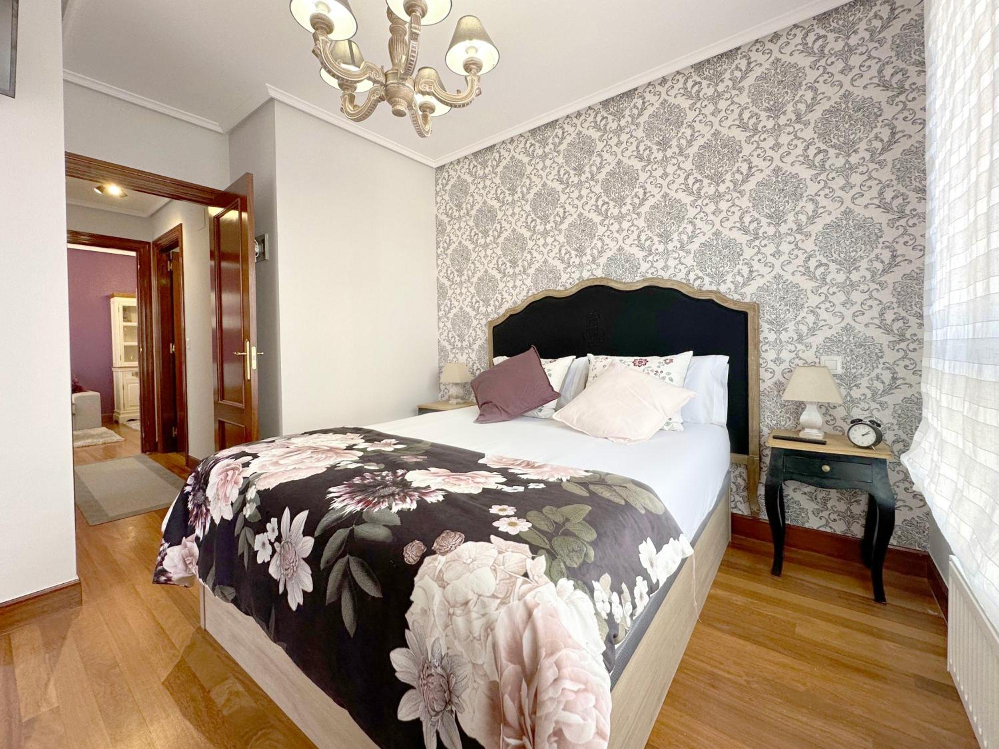 Apartamento Con Gran Terraza En El Centro Apartman Castro Urdiales Kültér fotó